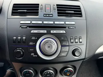 Mazda 3 - 1.6 benzina