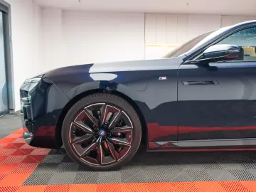 BMW i7 xDrive60 Limousine