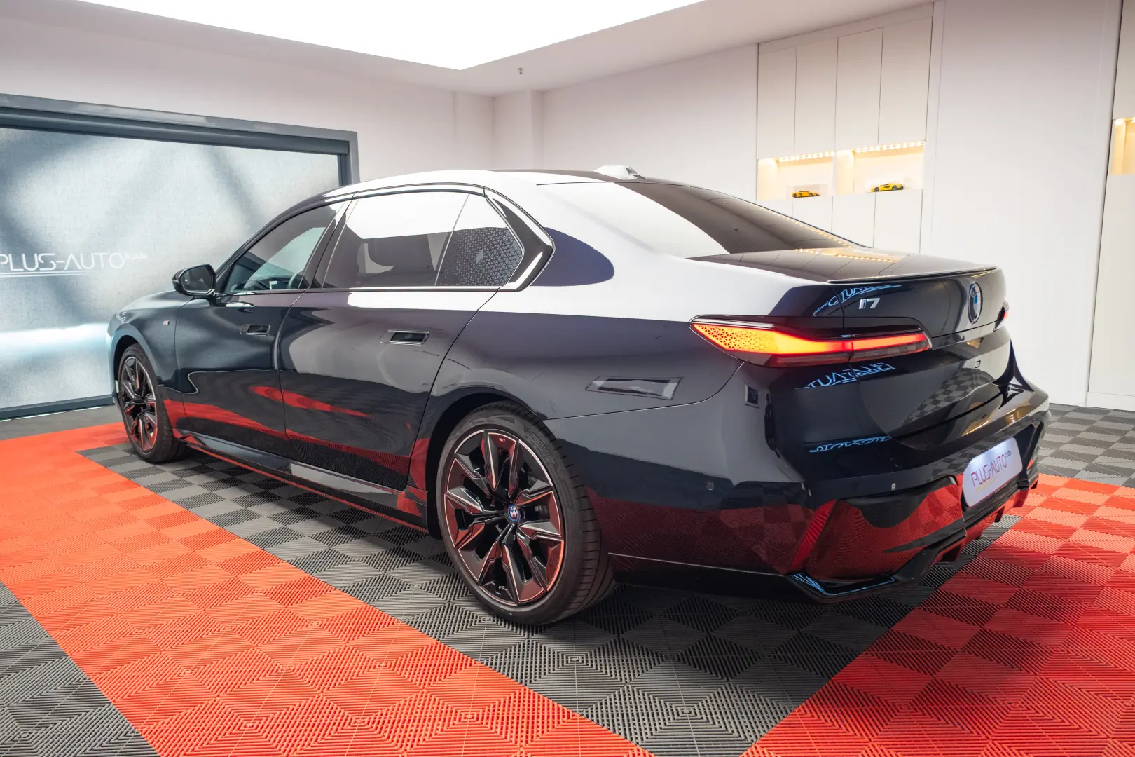 BMW i7 xDrive60 Limousine