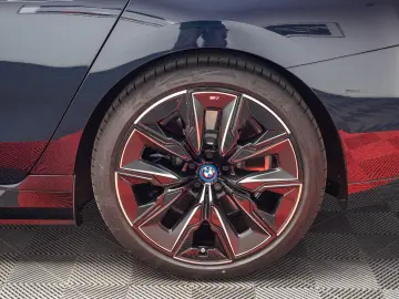BMW i7 xDrive60 Limousine