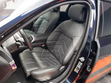 BMW i7 xDrive60 Limousine