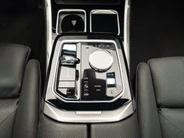 BMW i7 xDrive60 Limousine