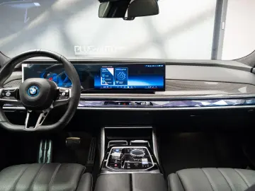BMW i7 xDrive60 Limousine