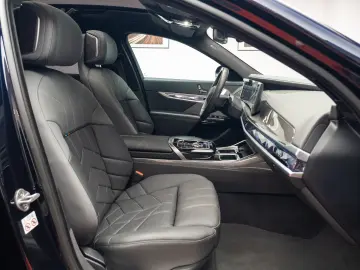 BMW i7 xDrive60 Limousine