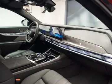 BMW i7 xDrive60 Limousine