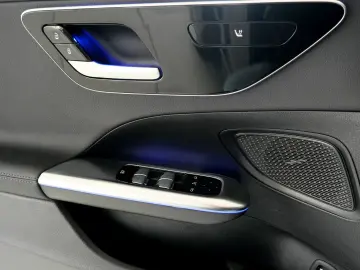 C 300 Lim. AMG-Line MBUX Panorama LED NightPaket