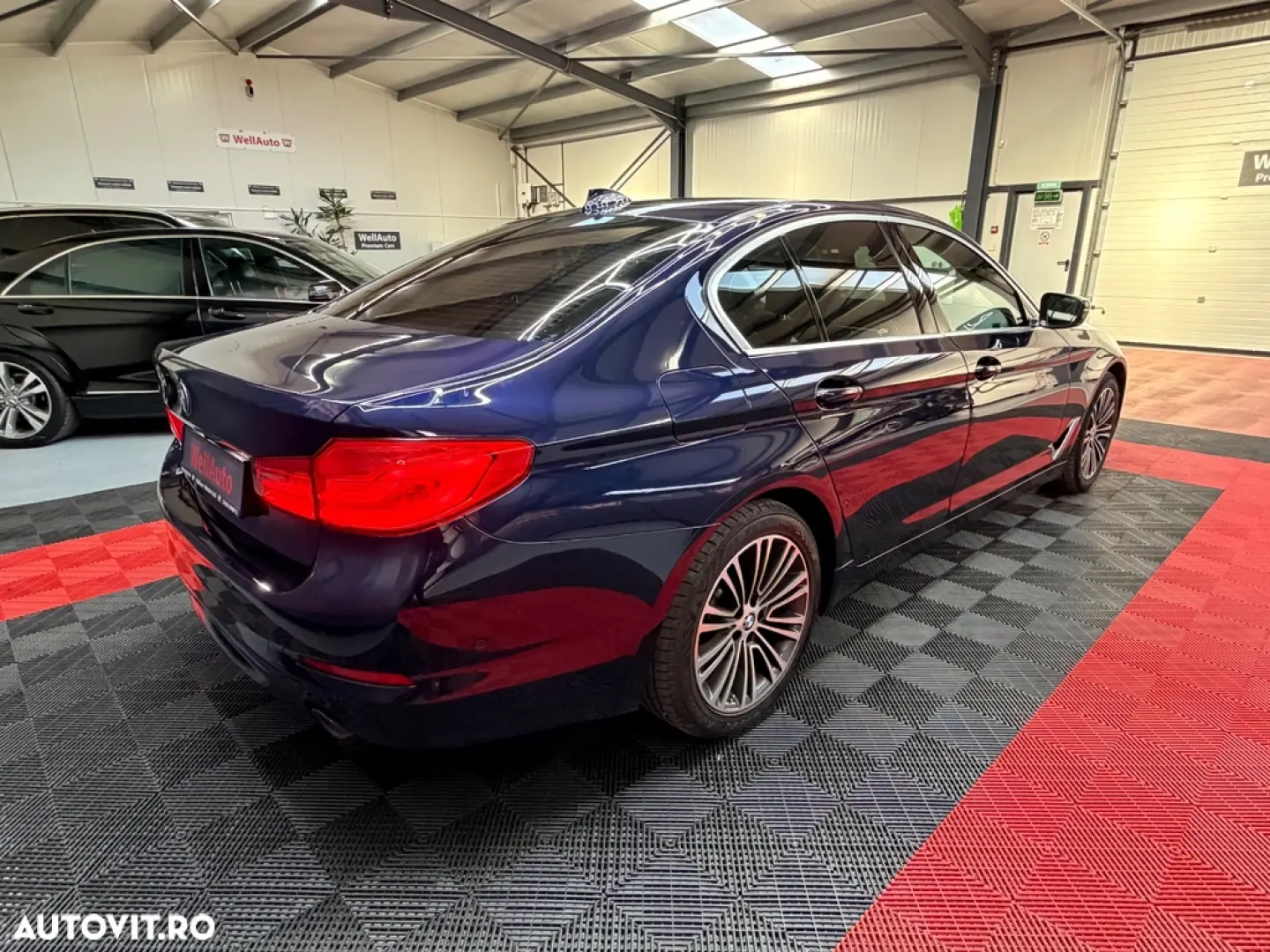 BMW Seria 5 520i Aut. Sport Line
