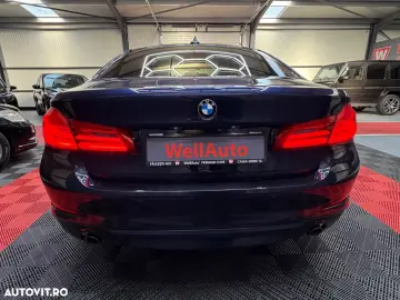 BMW Seria 5 520i Aut. Sport Line