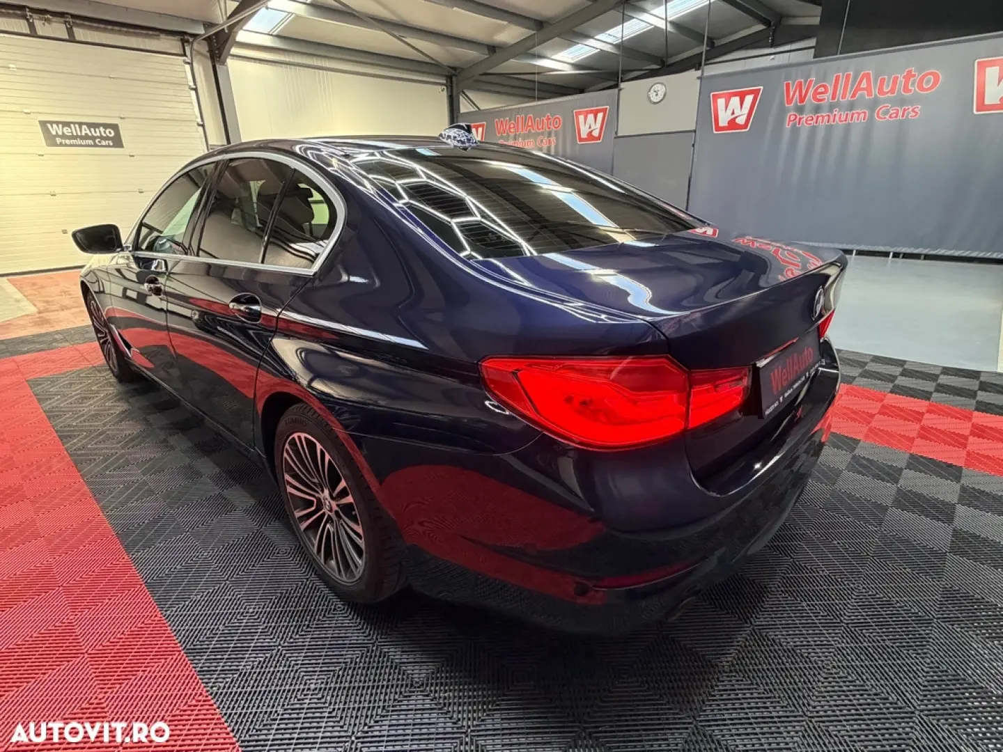 BMW Seria 5 520i Aut. Sport Line