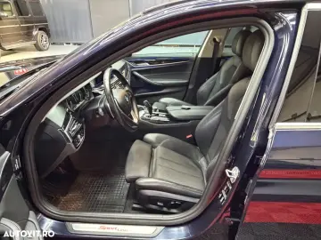 BMW Seria 5 520i Aut. Sport Line