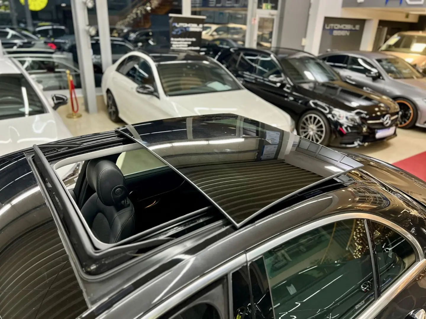 C 300 e 4Matic Exclusive PANORAMA HEAD-UP LEDER