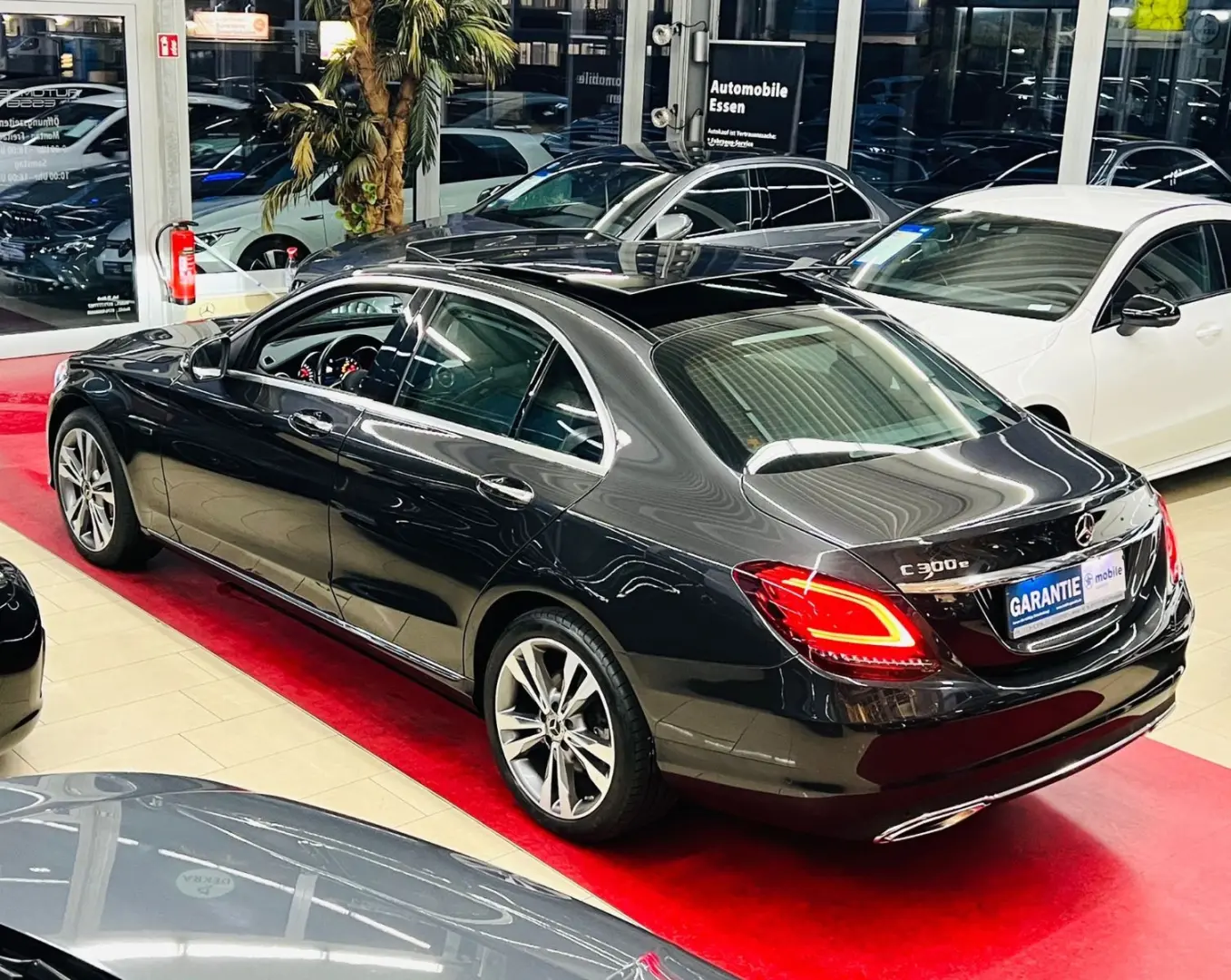 C 300 e 4Matic Exclusive PANORAMA HEAD-UP LEDER