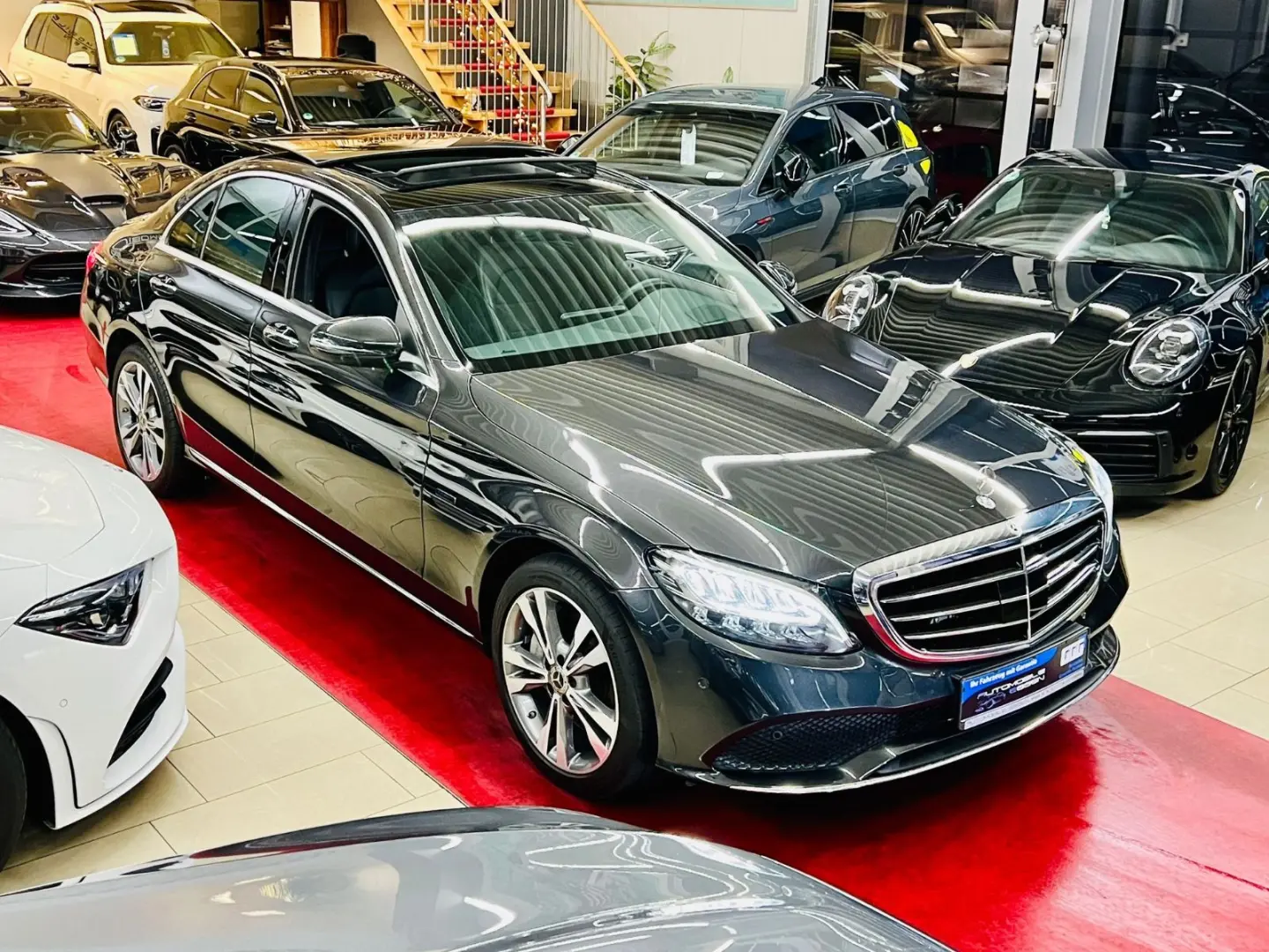 C 300 e 4Matic Exclusive PANORAMA HEAD-UP LEDER