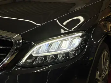 C 300 e 4Matic Exclusive PANORAMA HEAD-UP LEDER