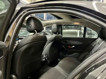 C 300 e 4Matic Exclusive PANORAMA HEAD-UP LEDER