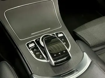 C 300 e 4Matic Exclusive PANORAMA HEAD-UP LEDER