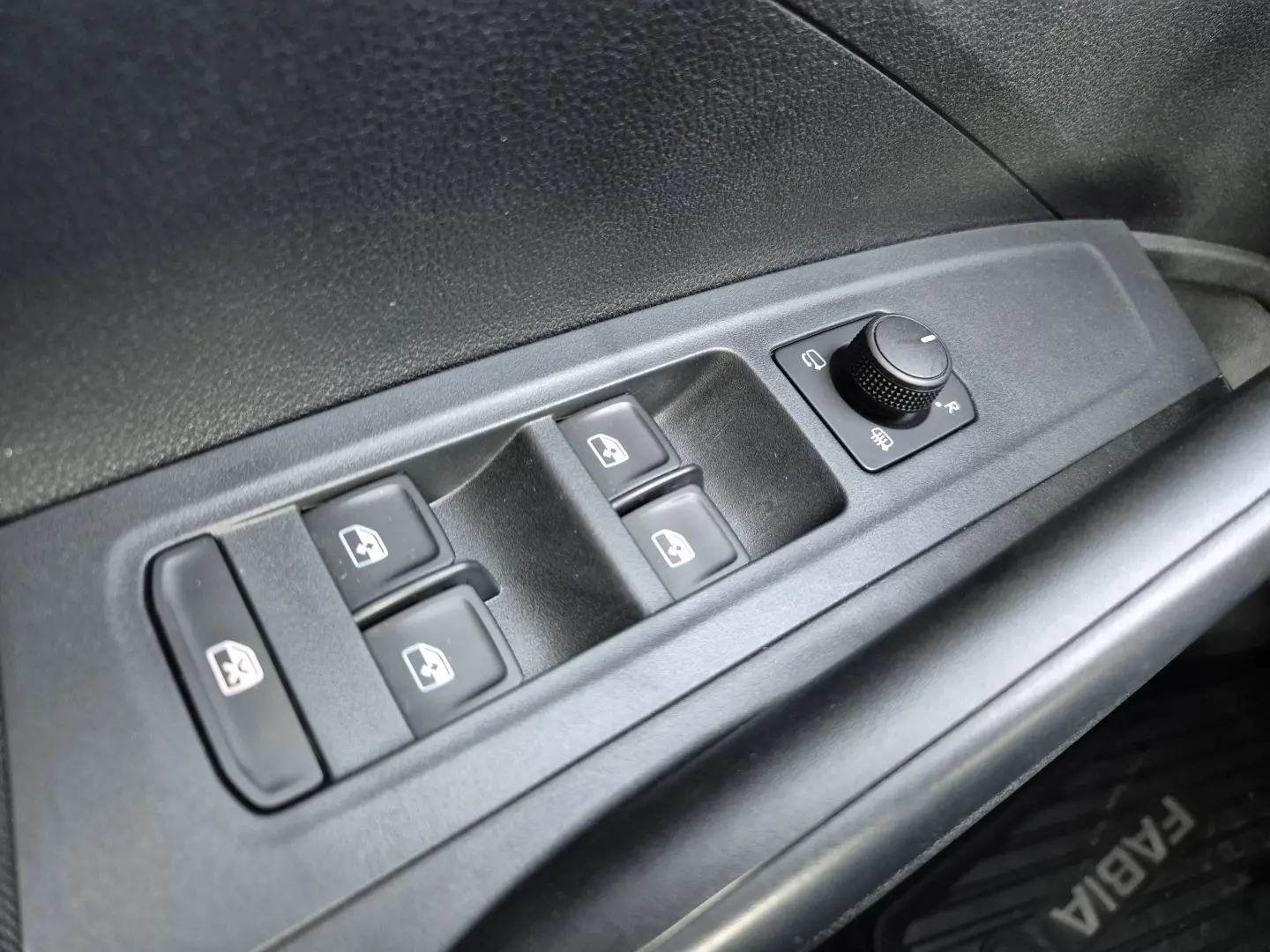 Skoda Fabia 1.0 TSI 95 CP Selection 2024