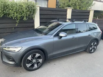 Volvo V60 Cross Country