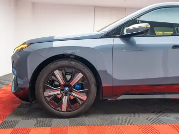 2022 BMW iX xDrive 50