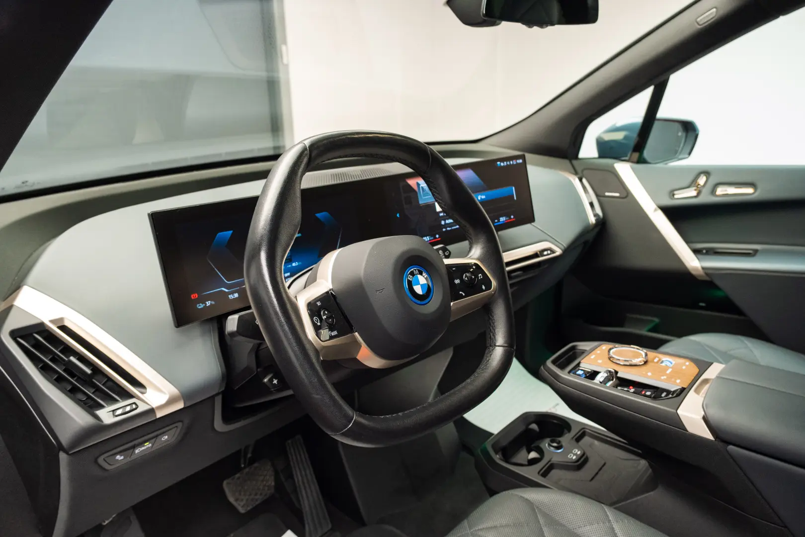 2022 BMW iX xDrive 50