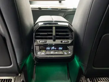 2022 BMW iX xDrive 50