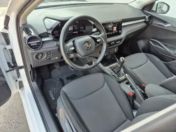 Skoda Fabia 1.0 TSI 95 CP Selection 2024