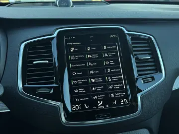 VOLVO XC90 T8 AWD Plug In Hybrid Inscription