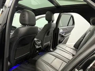 GLE 400 d 4M AMG-LINE PANO AIRM  DISTR MEGAVO
