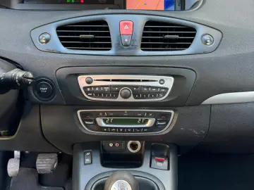 Renault Scenic - 1.5 Dci