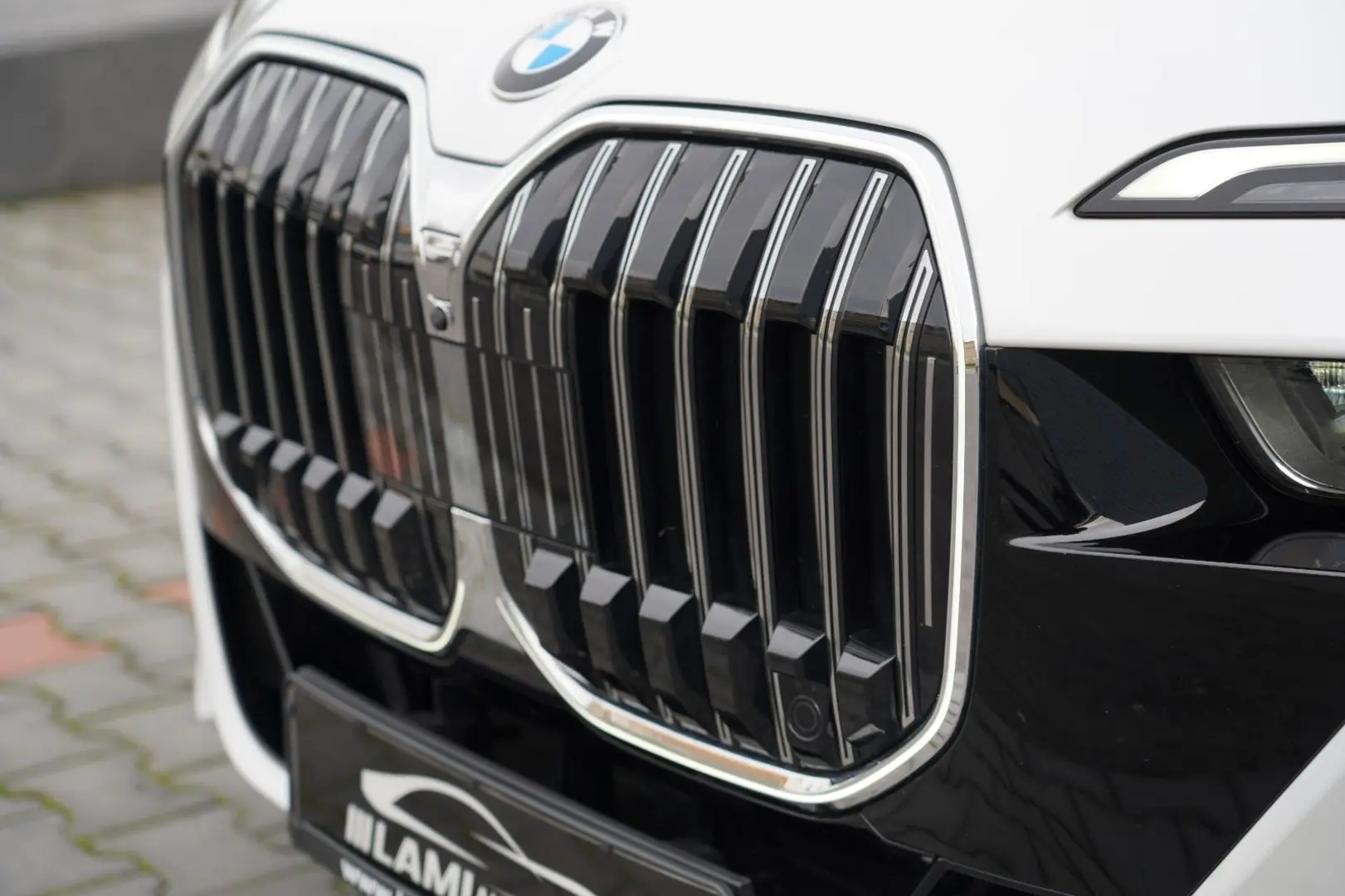 740 d xDrive M Sport SKYLOUNGE