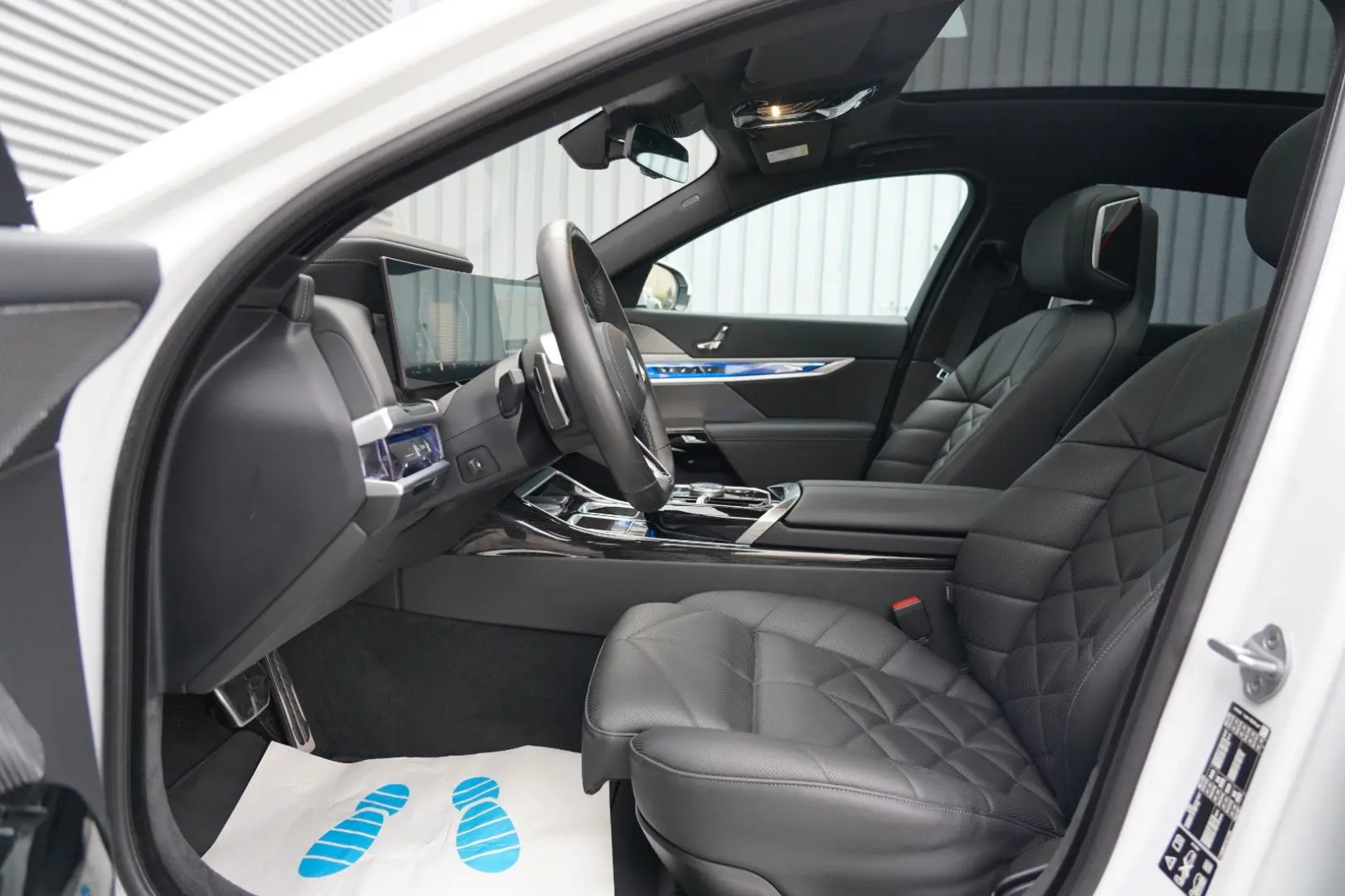 740 d xDrive M Sport SKYLOUNGE