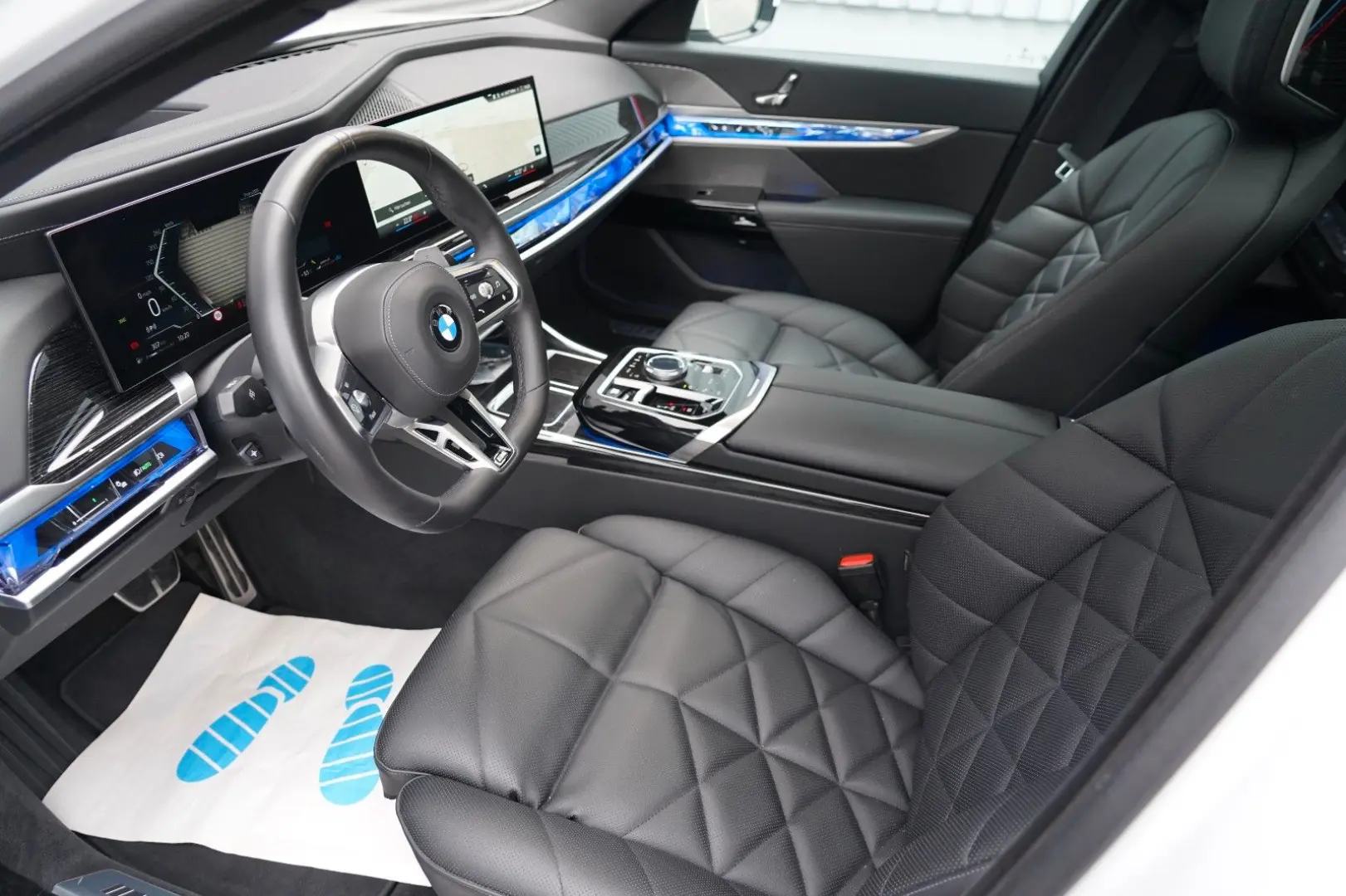 740 d xDrive M Sport SKYLOUNGE