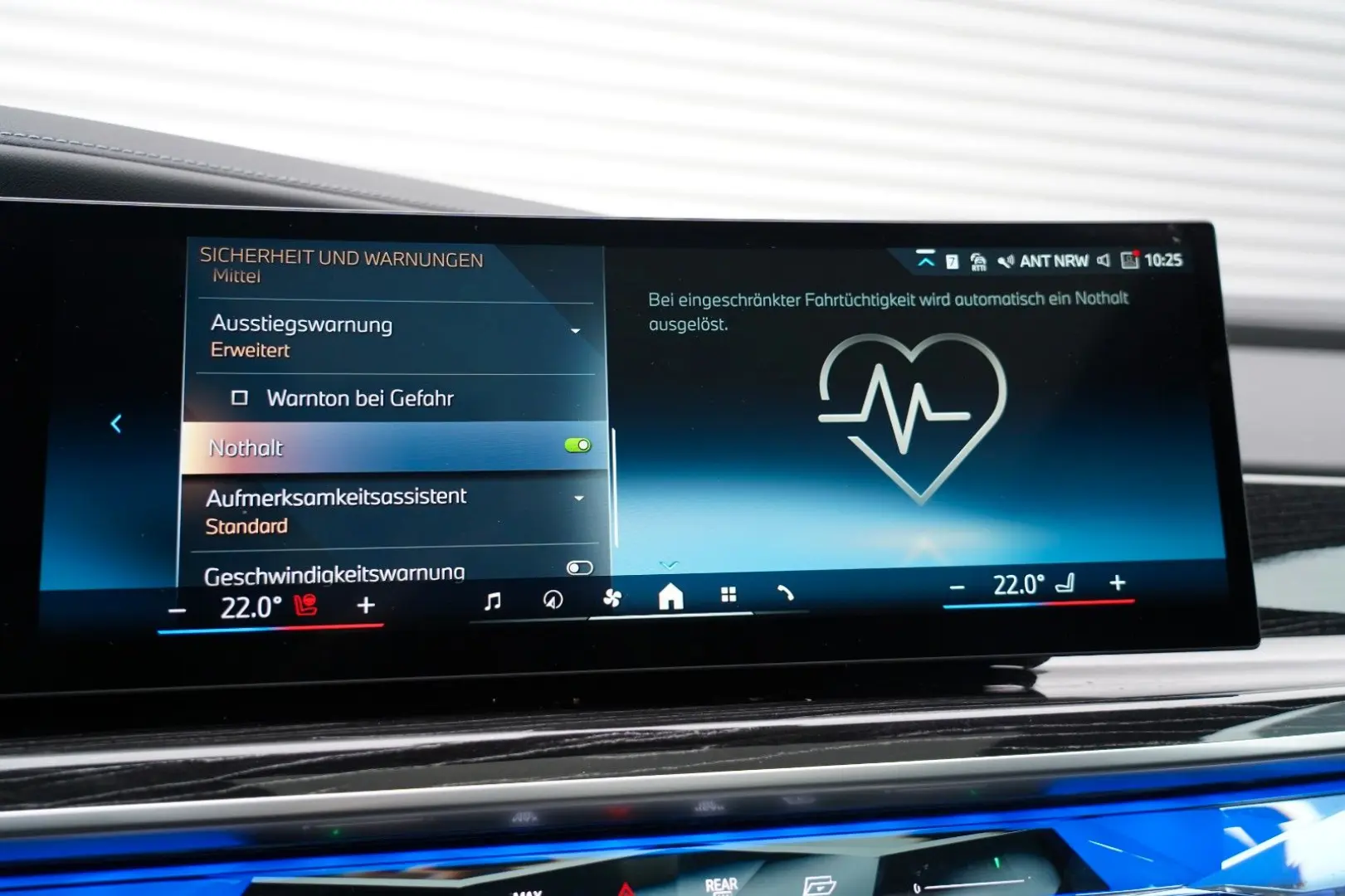 740 d xDrive M Sport SKYLOUNGE