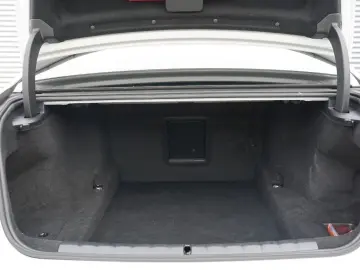 740 d xDrive M Sport SKYLOUNGE