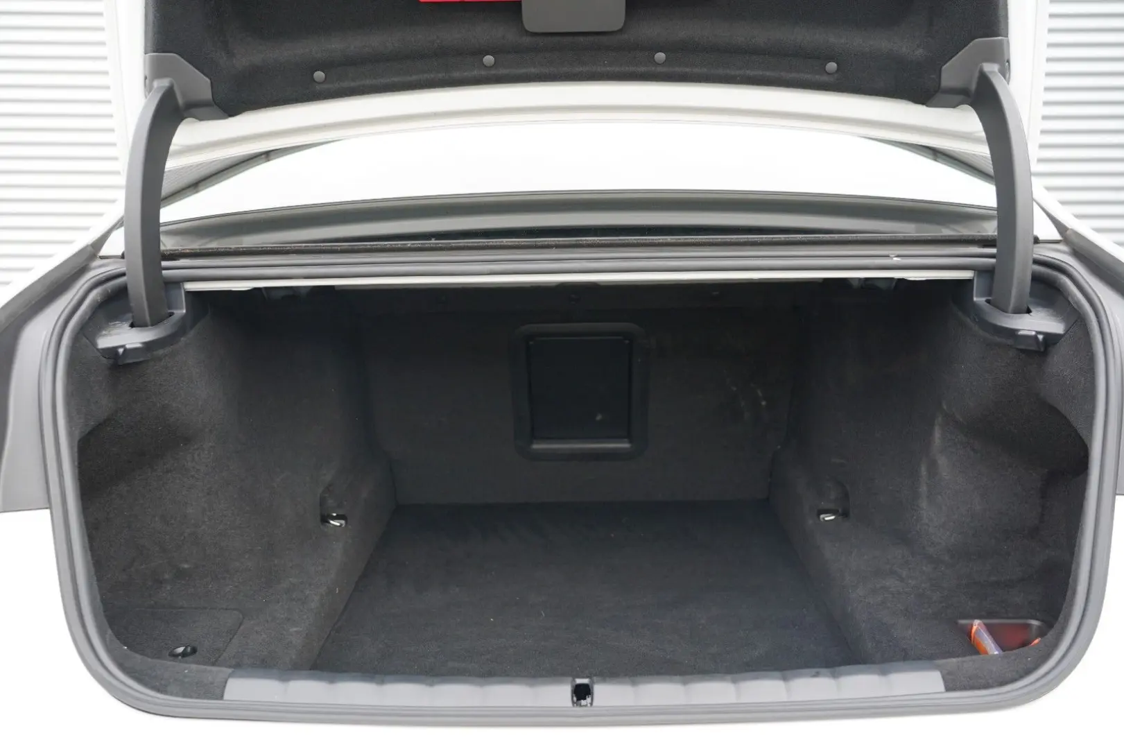 740 d xDrive M Sport SKYLOUNGE