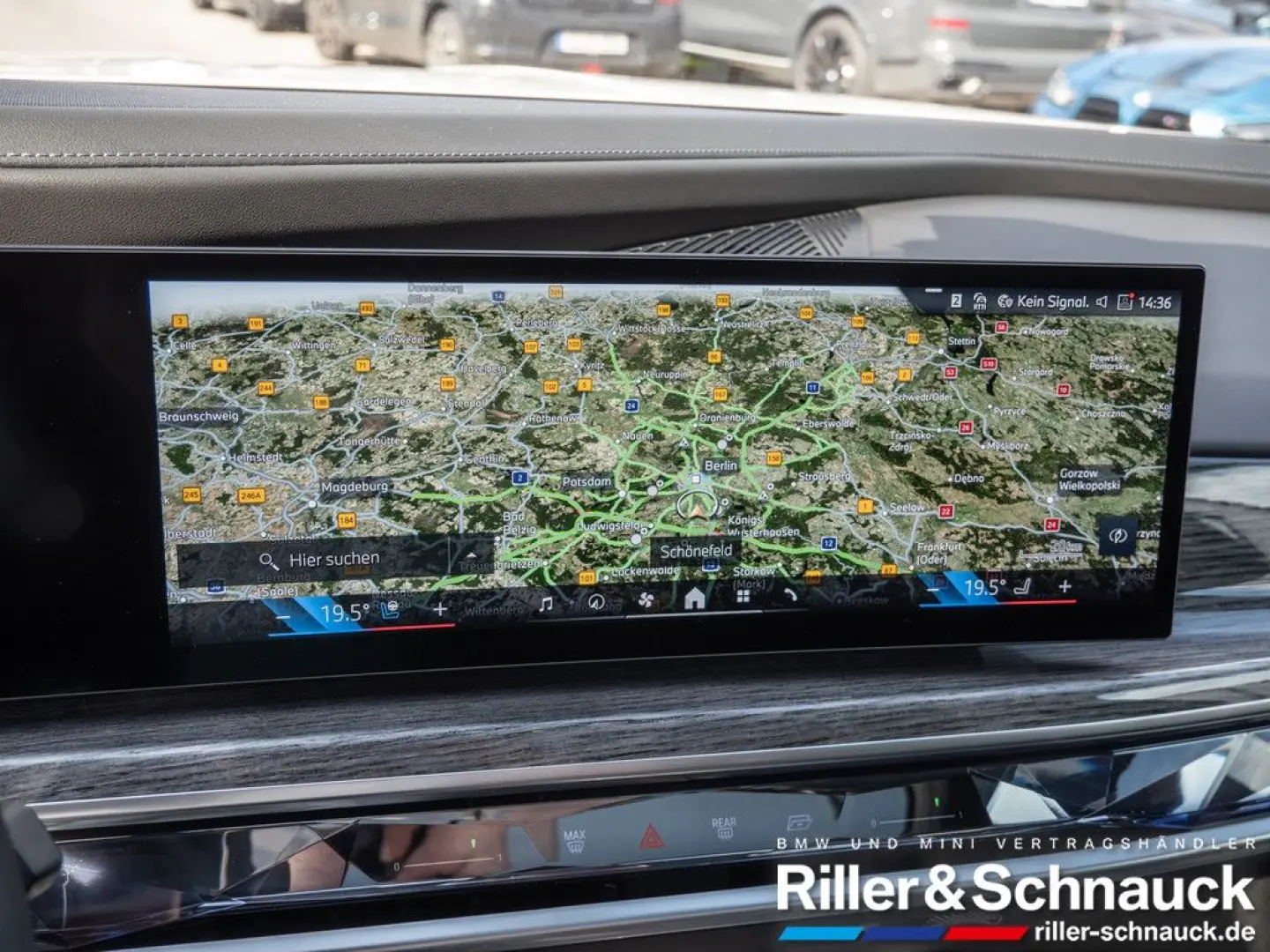 750e xDrive M-Sport HUD