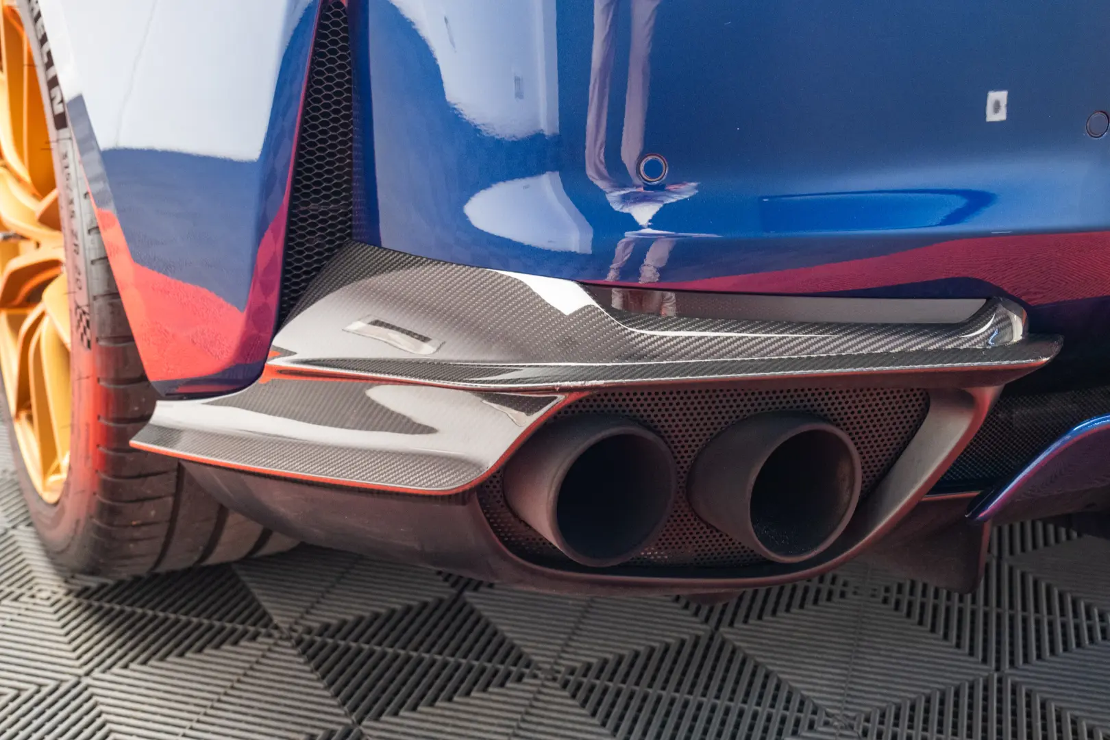 Ferrari 812 GTB SuperFast NoviTec Carbon R20 JBL Lift