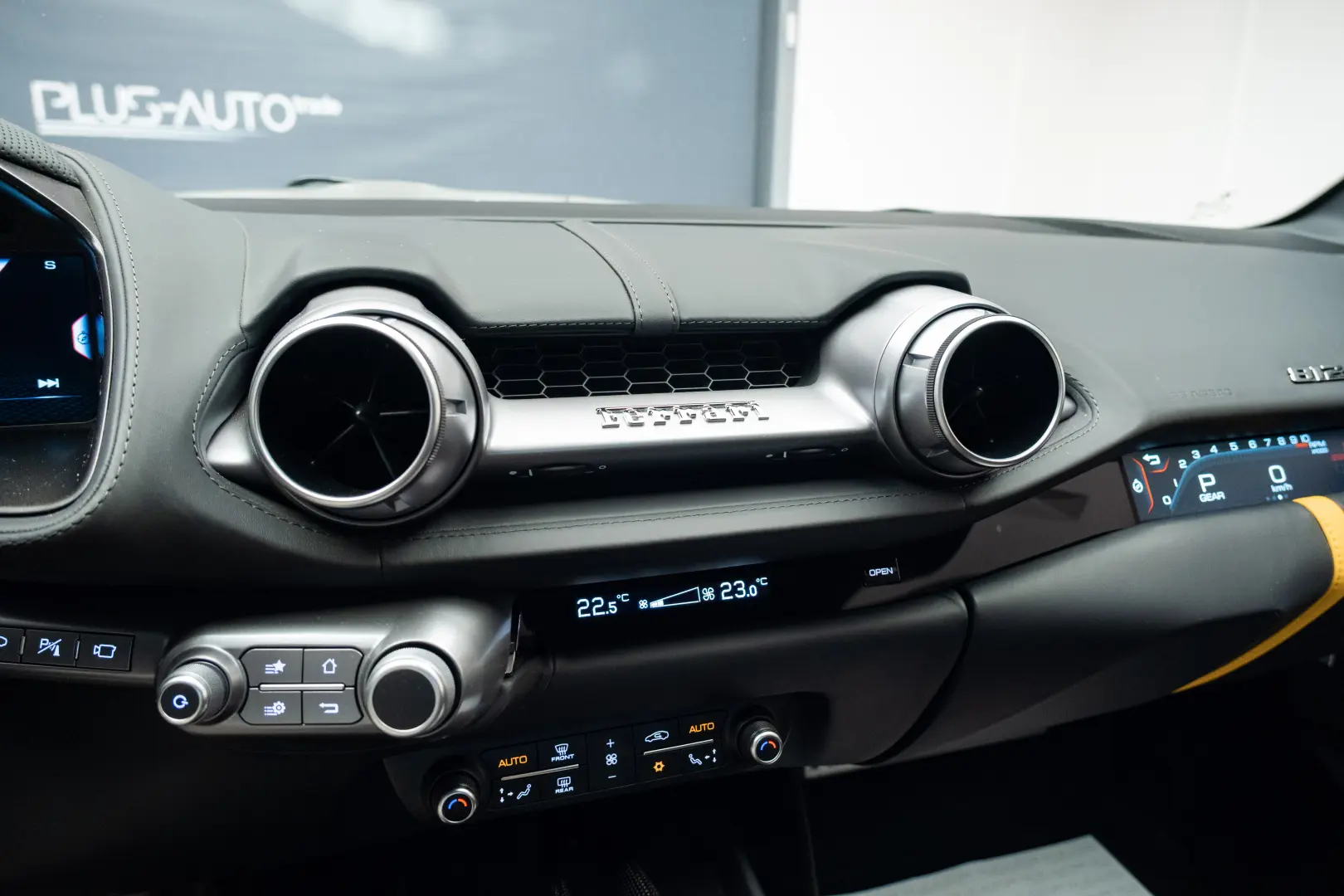 Ferrari 812 GTB SuperFast NoviTec Carbon R20 JBL Lift