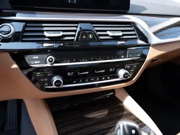 530i xDrive Luxury Line AHK HUD LASER LED W-LAN