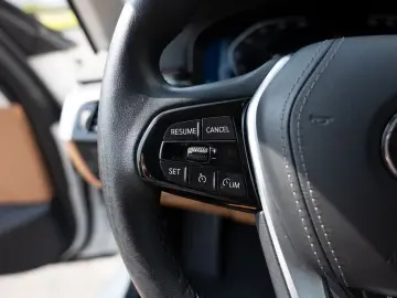 530i xDrive Luxury Line AHK HUD LASER LED W-LAN