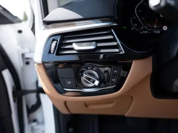 530i xDrive Luxury Line AHK HUD LASER LED W-LAN