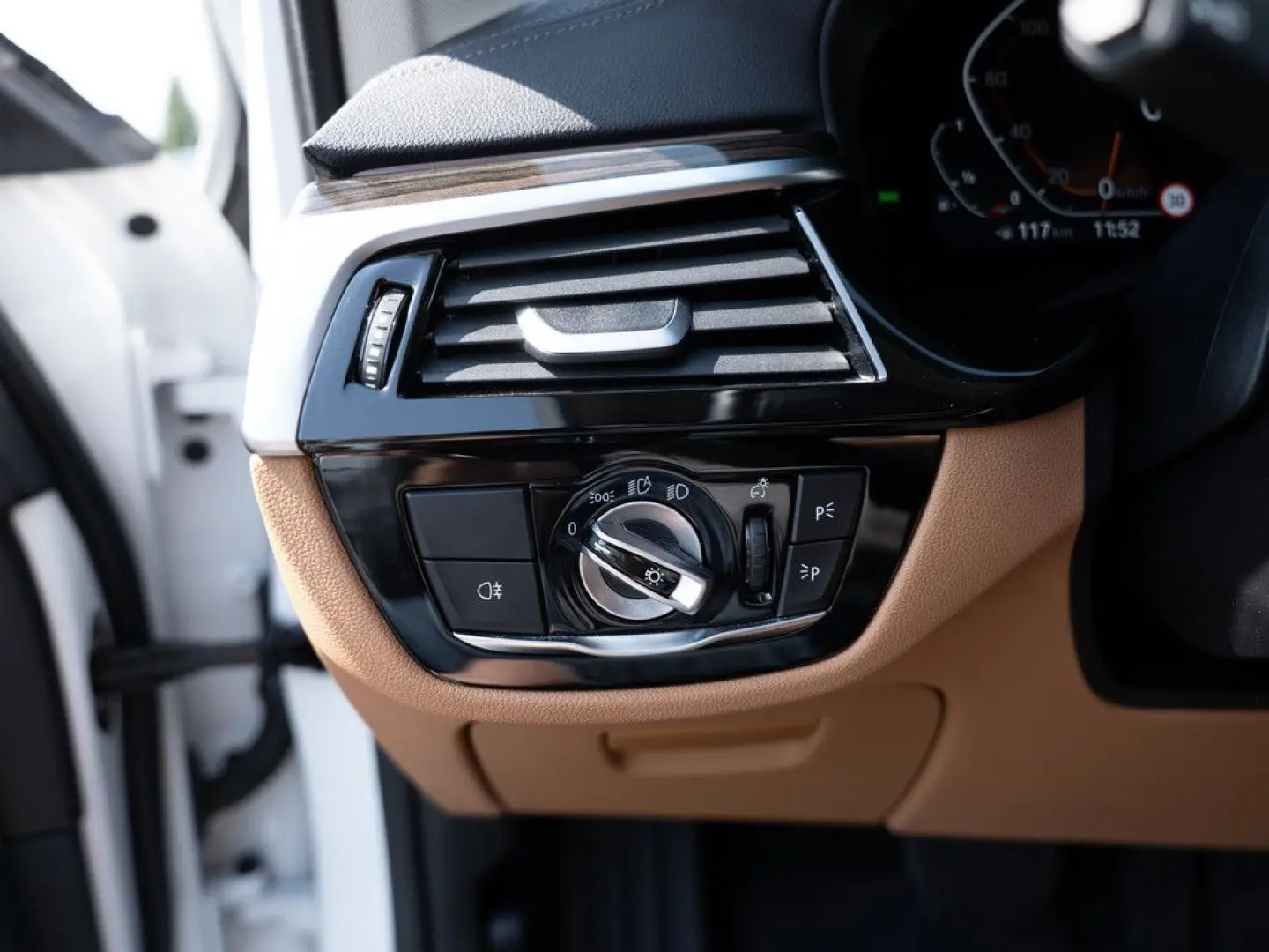 530i xDrive Luxury Line AHK HUD LASER LED W-LAN