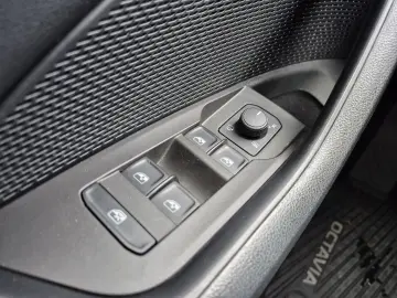 Skoda Octavia 1.5 TSI mHEV 150 CP DSG AMBITION 2024