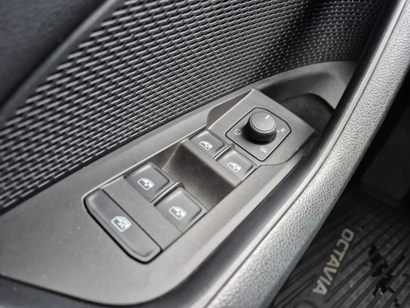 Skoda Octavia 1.5 TSI mHEV 150 CP DSG AMBITION 2024