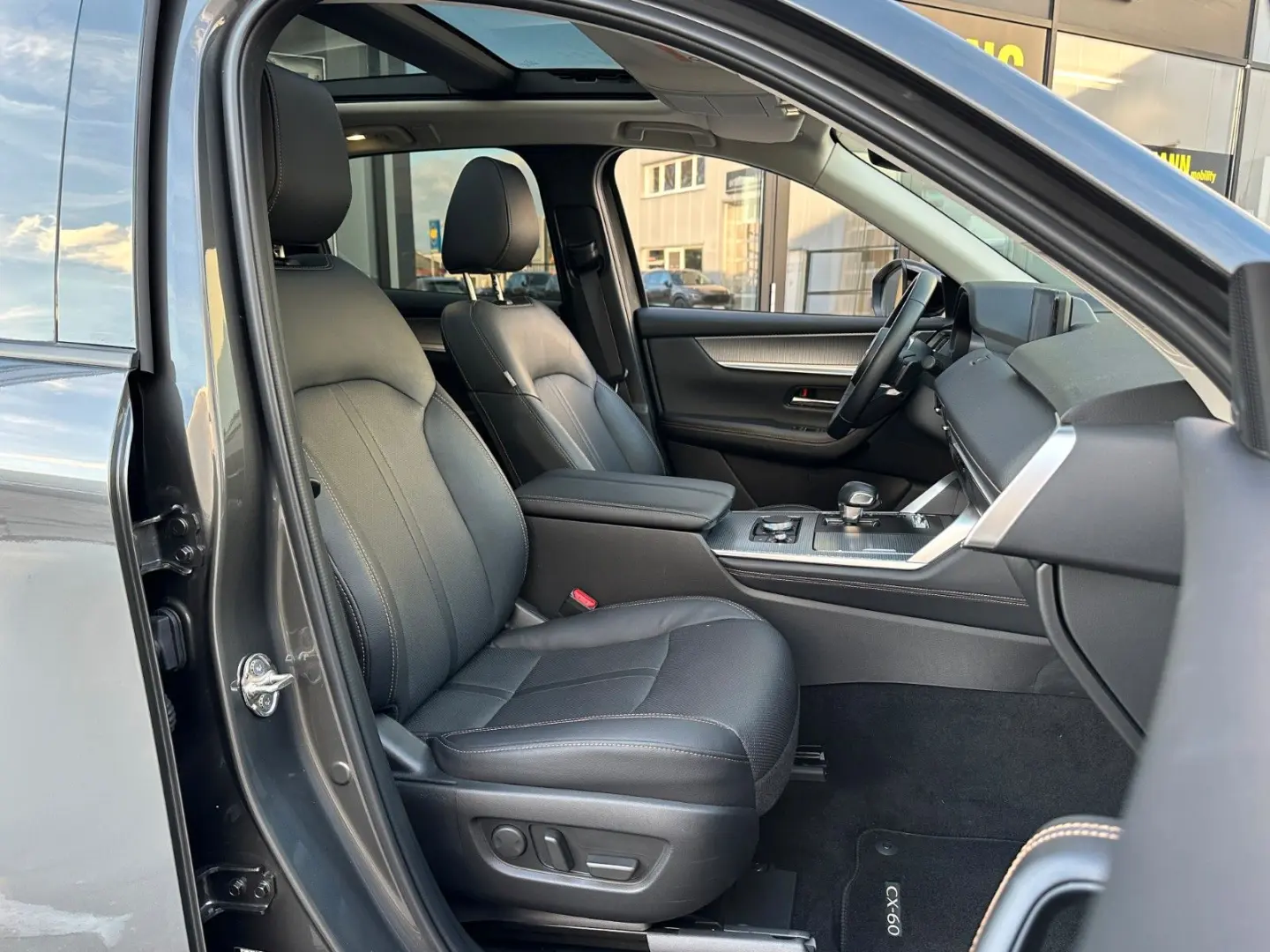 CX-60 PHEV 327ps Homura AWD CON- DRI- COM-P PANO