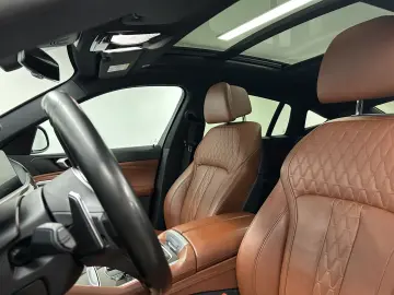 X6 xDrive30d Drivingass. Pano. AHK Head-Up DAB