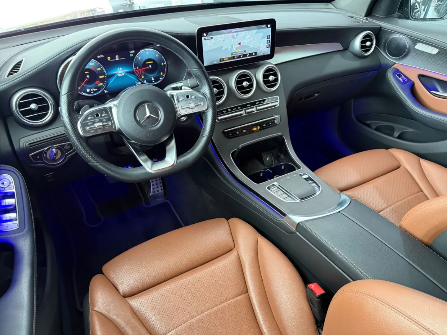 GLC 220d 4M Coupe AMG KAMERA MBEAM CARPLAY AHK