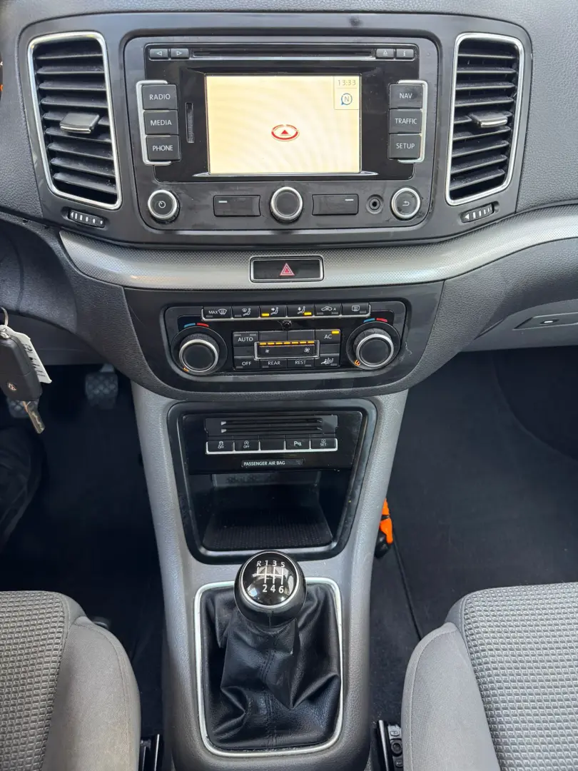 Volkswagen Sharan – 2011