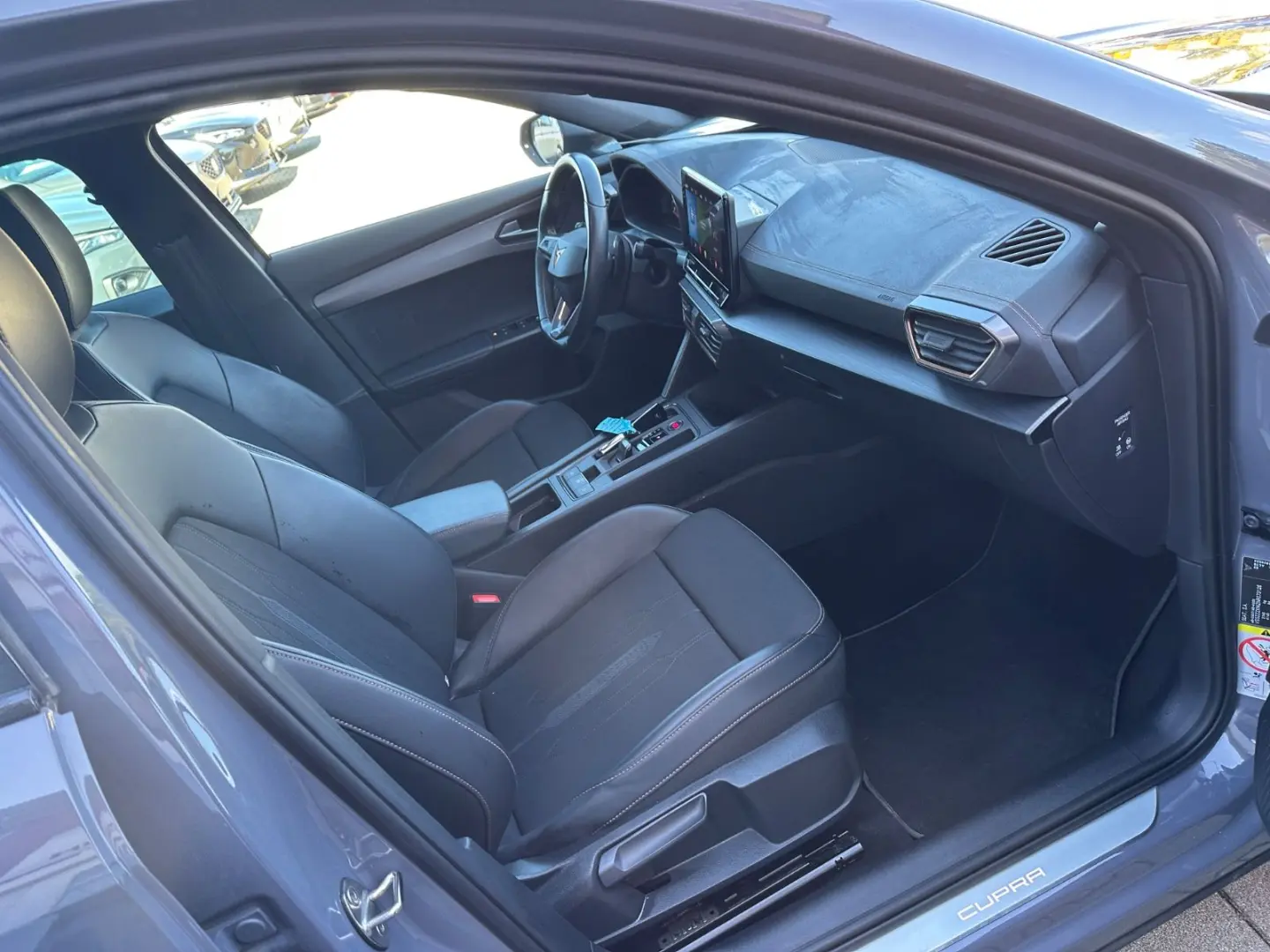 Formentor 2 0TDI DSG  4D FULL LED DAB ACC 220V