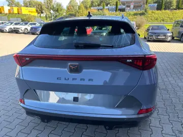 Formentor 2 0TDI DSG  4D FULL LED DAB ACC 220V